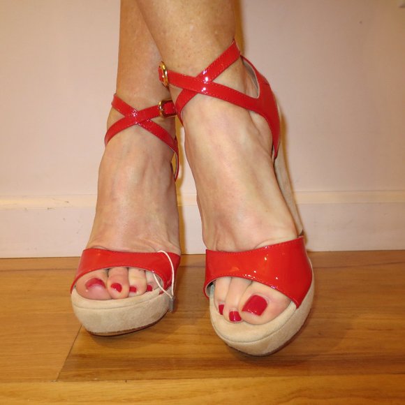 LAST CHANCE NIB CHON Red Leather Patent & Cream Suede SEXY Platform Sandals - Picture 5 of 10